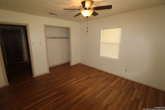 15331 Cottage, Lytle, TX 78052