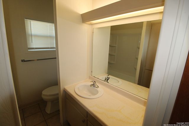 15331 Cottage, Lytle, TX 78052