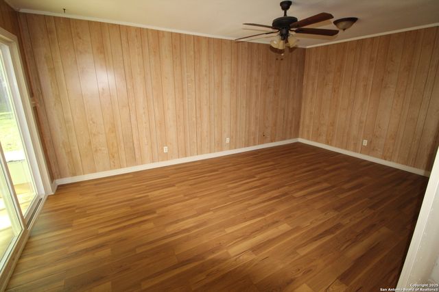 15331 Cottage, Lytle, TX 78052