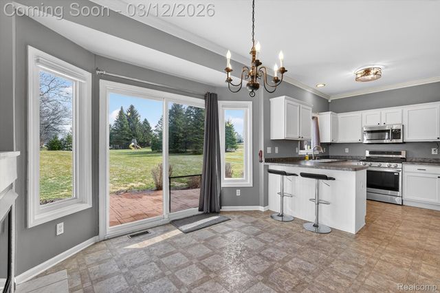 9172 Rotondo Drive, Hartland Township, MI 48855