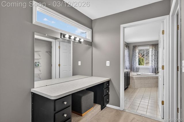 9172 Rotondo Drive, Hartland Township, MI 48855