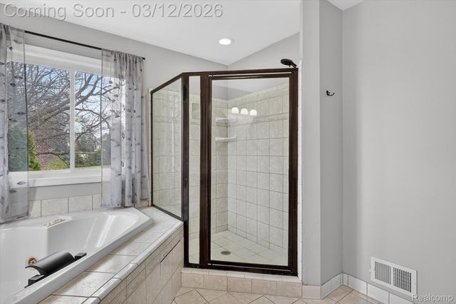 9172 Rotondo Drive, Hartland Township, MI 48855