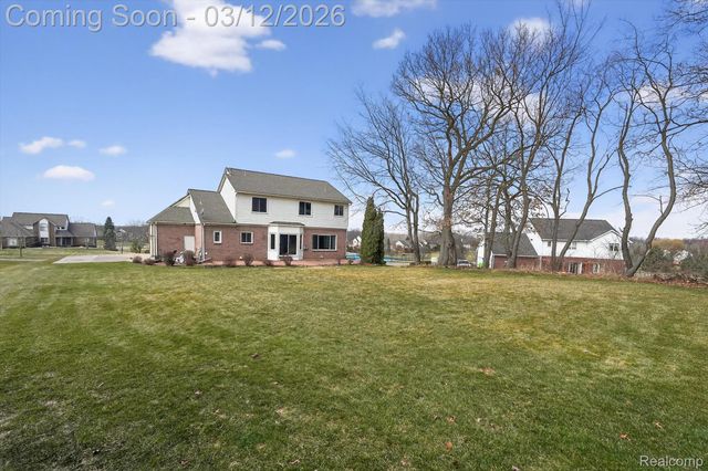 9172 Rotondo Drive, Hartland Township, MI 48855