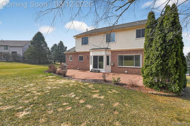 9172 Rotondo Drive, Hartland Township, MI 48855