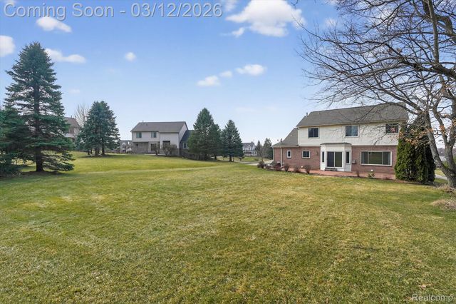 9172 Rotondo Drive, Hartland Township, MI 48855