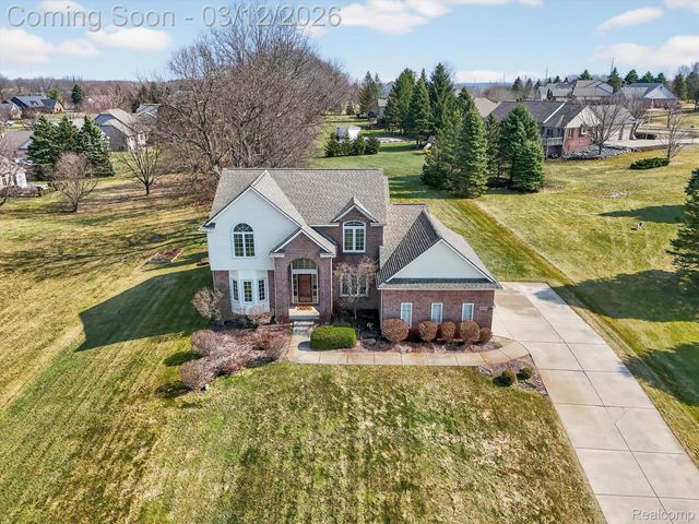 9172 Rotondo Drive, Hartland Township, MI 48855
