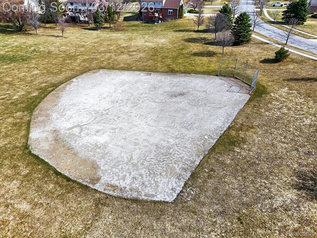 9172 Rotondo Drive, Hartland Township, MI 48855