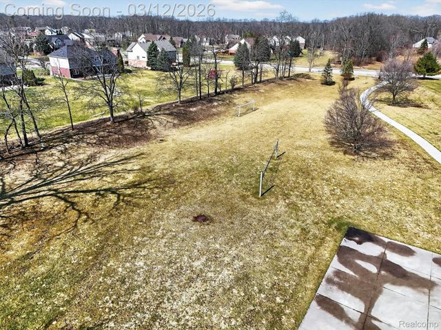 9172 Rotondo Drive, Hartland Township, MI 48855