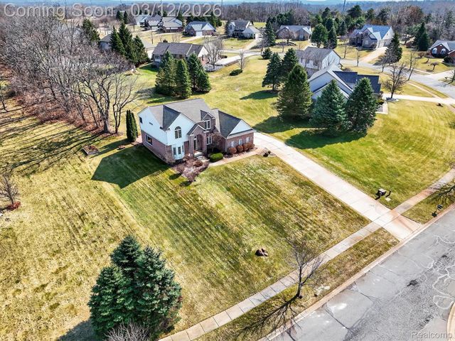 9172 Rotondo Drive, Hartland Township, MI 48855