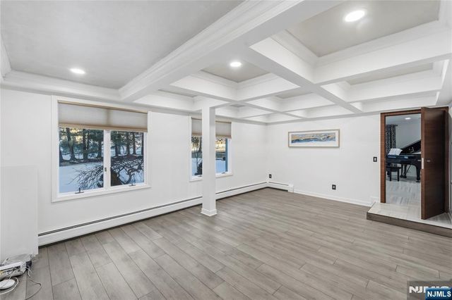 99 Ogle Road, Old Tappan, NJ 07675