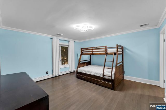 99 Ogle Road, Old Tappan, NJ 07675