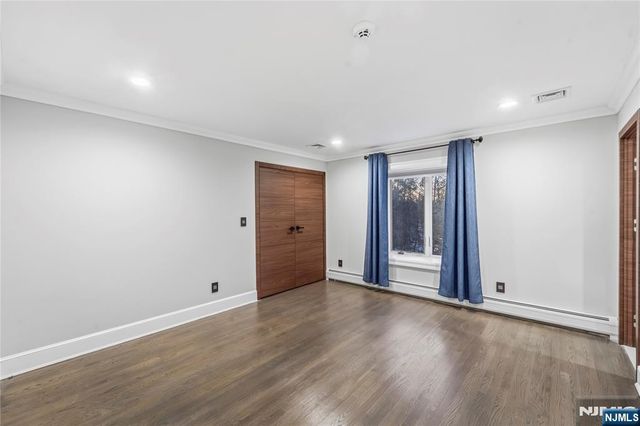 99 Ogle Road, Old Tappan, NJ 07675