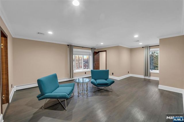 99 Ogle Road, Old Tappan, NJ 07675