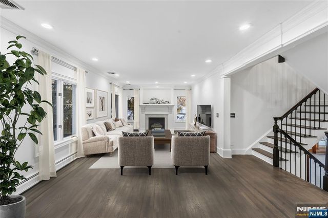 99 Ogle Road, Old Tappan, NJ 07675