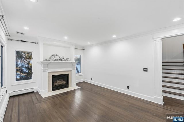 99 Ogle Road, Old Tappan, NJ 07675