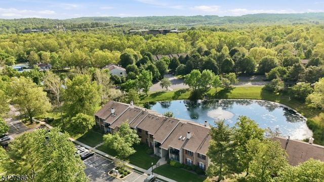 195 English Pl, Bernards Twp., NJ 07920