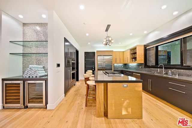 419 N Edinburgh Avenue, Los Angeles, CA 90048