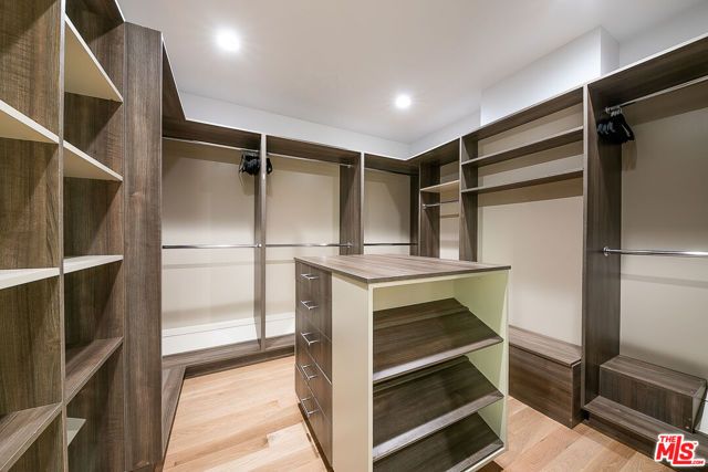 419 N Edinburgh Avenue, Los Angeles, CA 90048