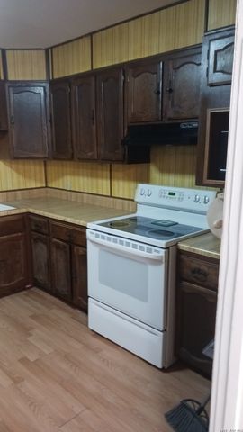 119 Langford, San Antonio, TX 78221