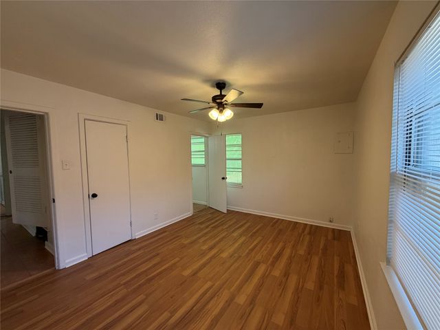 2800 W Fuller Avenue, Fort Worth, TX 76133