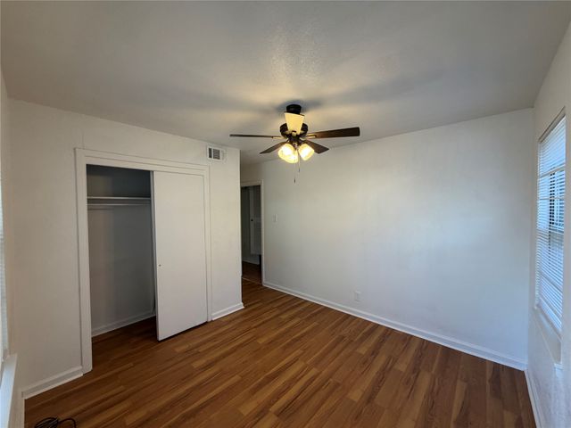 2800 W Fuller Avenue, Fort Worth, TX 76133