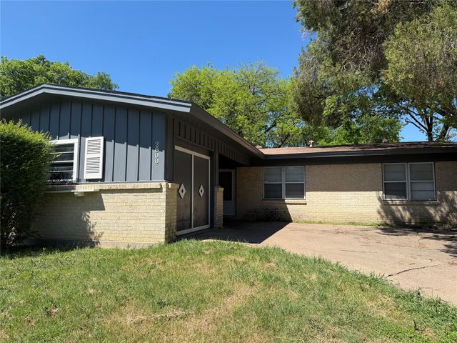 2800 W Fuller Avenue, Fort Worth, TX 76133