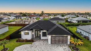 1112 EMBERS PARKWAY W, Cape Coral, FL 33993