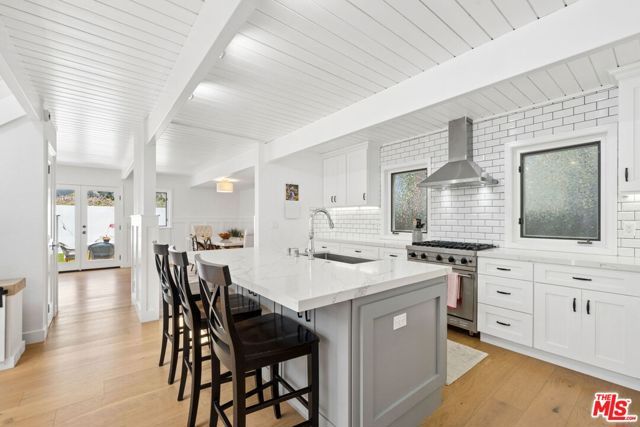 7727 W 82nd Street, Playa Del Rey (los Angeles), CA 90293