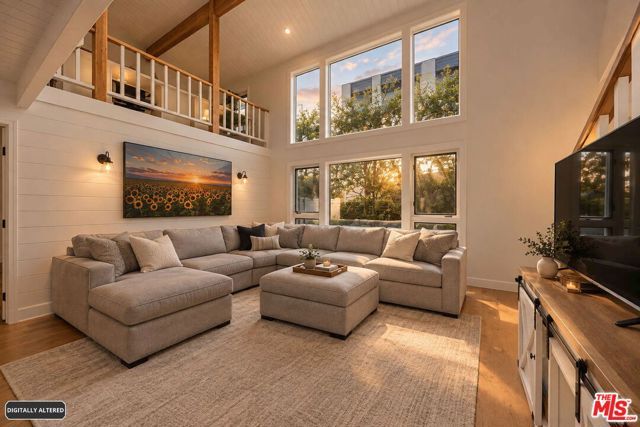 7727 W 82nd Street, Playa Del Rey (los Angeles), CA 90293