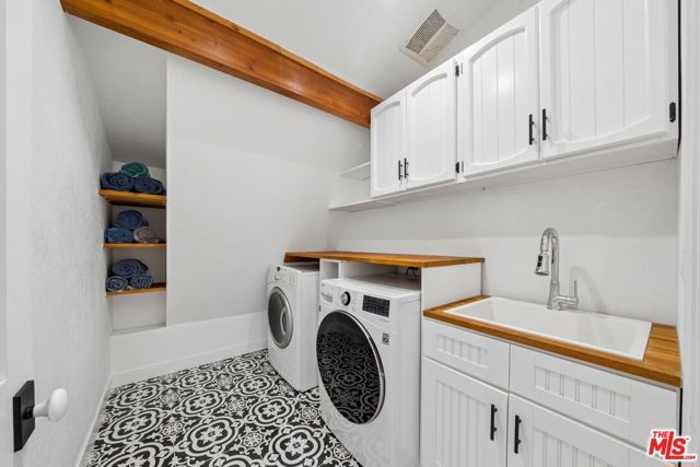 7727 W 82nd Street, Playa Del Rey (los Angeles), CA 90293