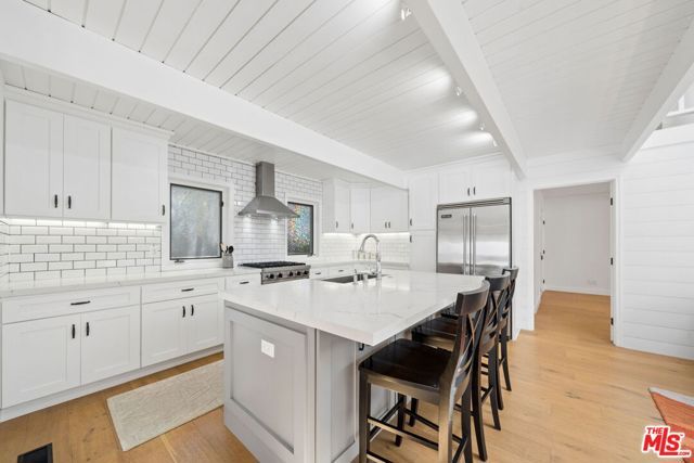 7727 W 82nd Street, Playa Del Rey (los Angeles), CA 90293