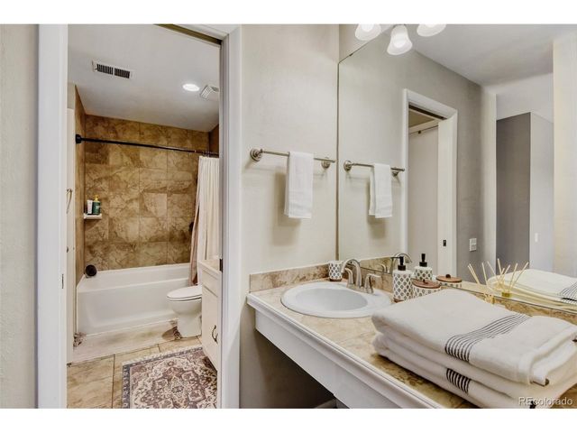 1079 W Powers Ave, Littleton, CO 80120