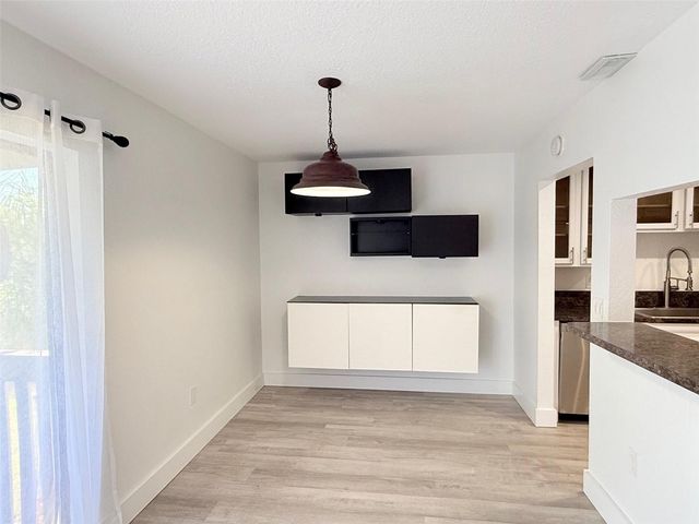 11409 8TH STREET N 1506, St Petersburg, FL 33716