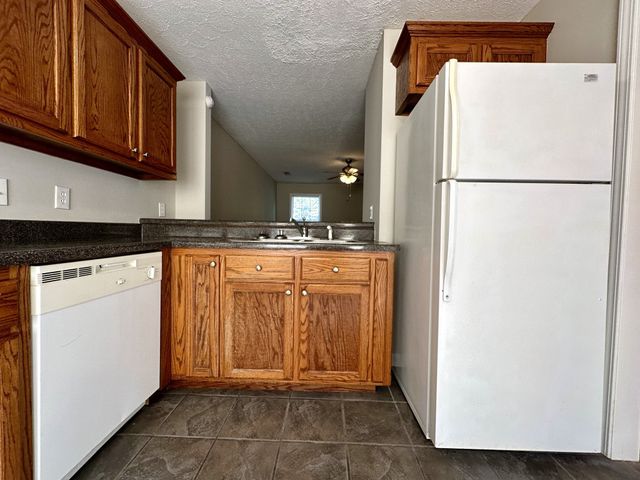 300 Condor Ct Apt C, Clarksville, TN 37042