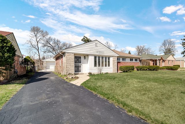 942 W Villa Drive, Des Plaines, IL 60016