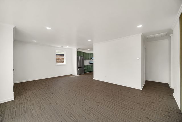 942 W Villa Drive, Des Plaines, IL 60016