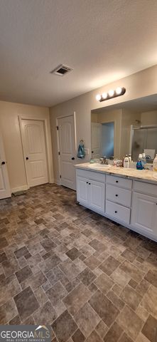 370 Emily Circle NW, Milledgeville, GA 31061