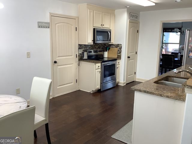 370 Emily Circle NW, Milledgeville, GA 31061