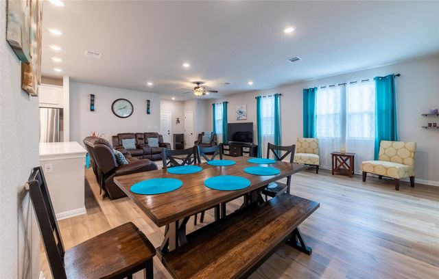 2440 Berryville LN, Leander, TX 78641