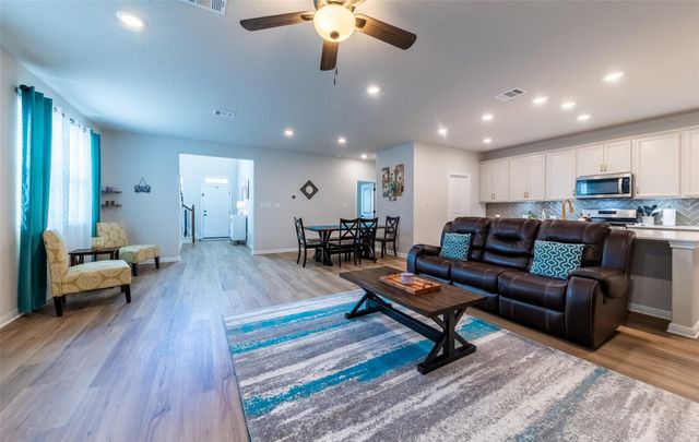 2440 Berryville LN, Leander, TX 78641