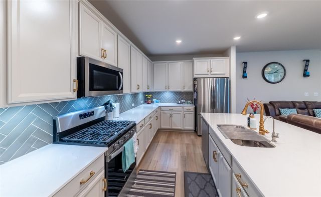 2440 Berryville LN, Leander, TX 78641