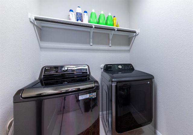 2440 Berryville LN, Leander, TX 78641