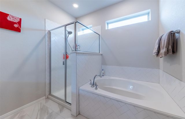 2440 Berryville LN, Leander, TX 78641