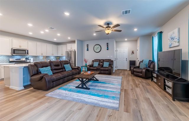 2440 Berryville LN, Leander, TX 78641