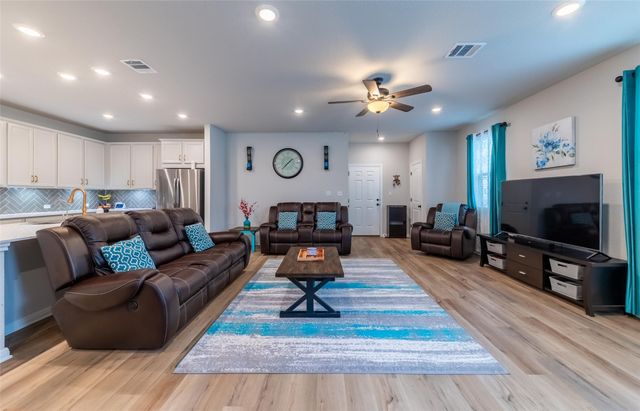 2440 Berryville LN, Leander, TX 78641