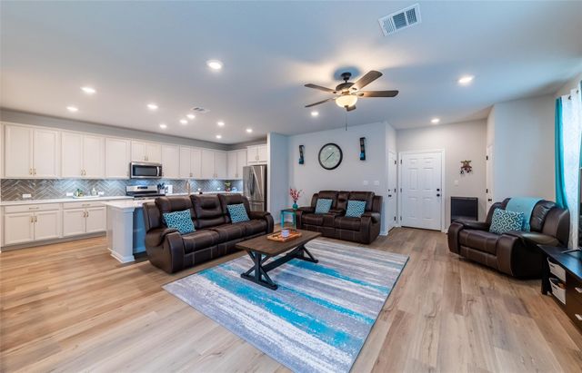 2440 Berryville LN, Leander, TX 78641