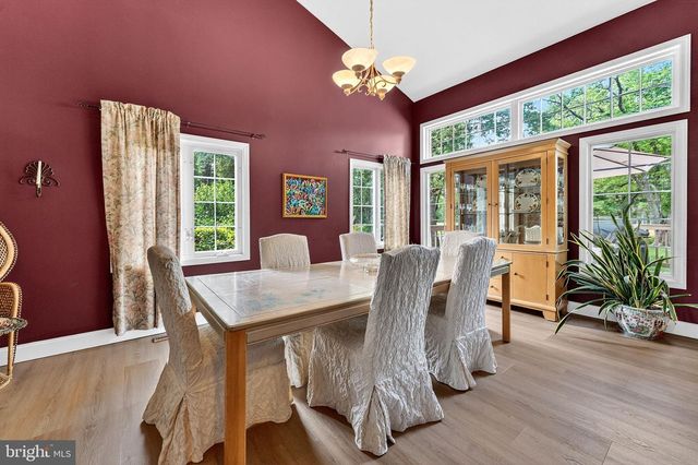 1 CEDAR LA, East Windsor, NJ 08520