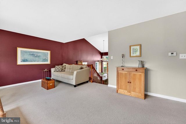 1 CEDAR LA, East Windsor, NJ 08520