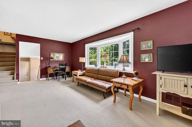 1 CEDAR LA, East Windsor, NJ 08520