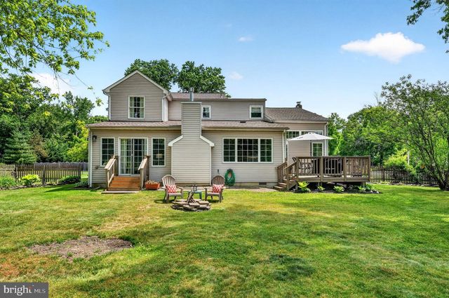 1 CEDAR LA, East Windsor, NJ 08520
